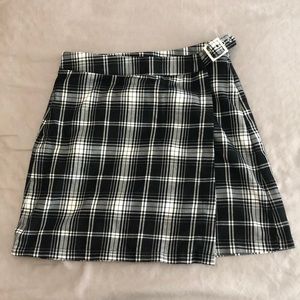 Brandy Melville Emerson Skirt